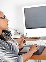Housewife Deena from OlderWomen.com gallery 3