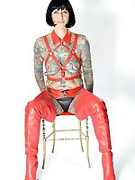 Photo shoot with full body tattooed MILF Cleo
