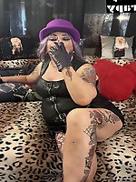 Sunday therapy session turns into a hot and sweaty fuck fest