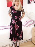 Dressed to undressed from OlderWomanFun