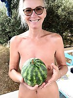 Eos dressed vs naked