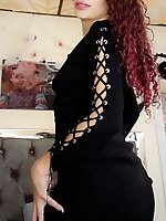 Long-legged aged granny gets her pussy fucked