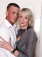 Horny british mature nympho fucking and sucking